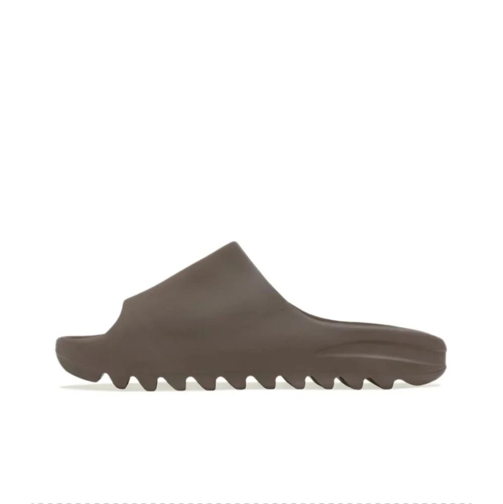 YZY SLIDE AND FOAM RUNNER