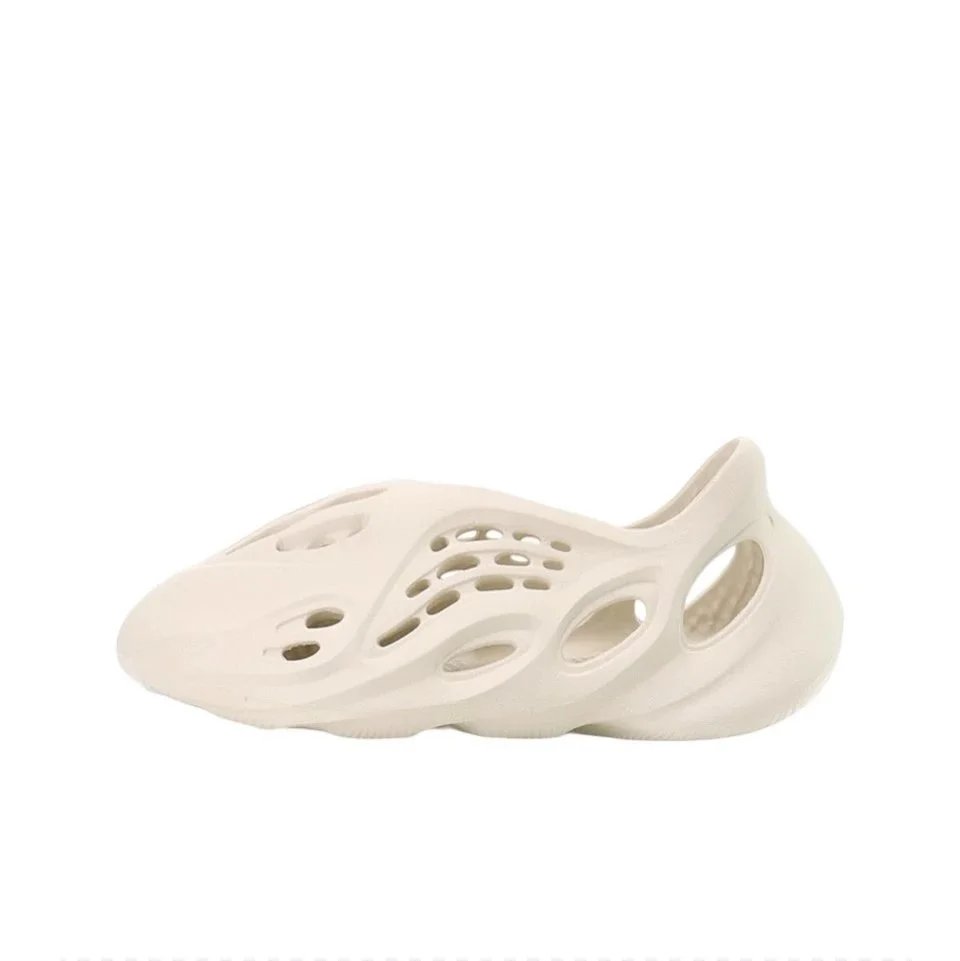 YZY SLIDE AND FOAM RUNNER