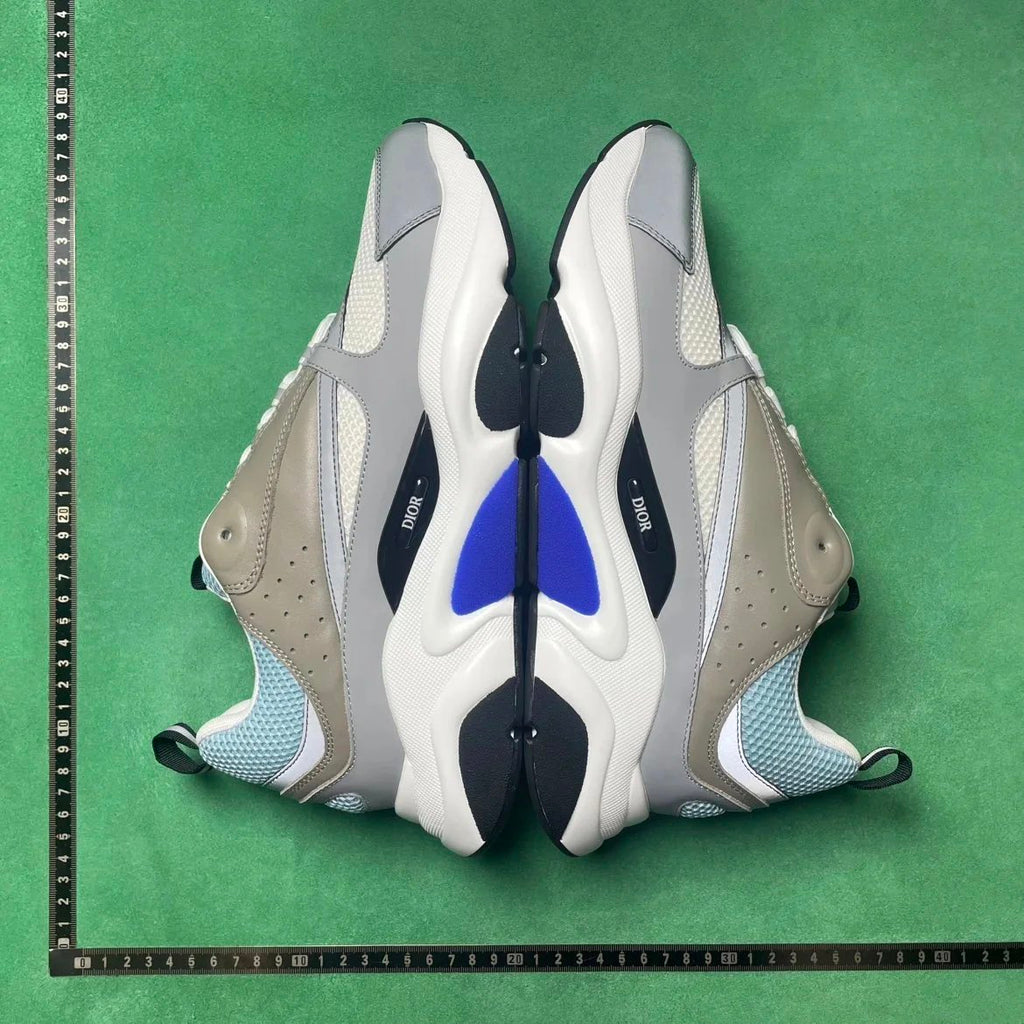QG8 B22 Leather