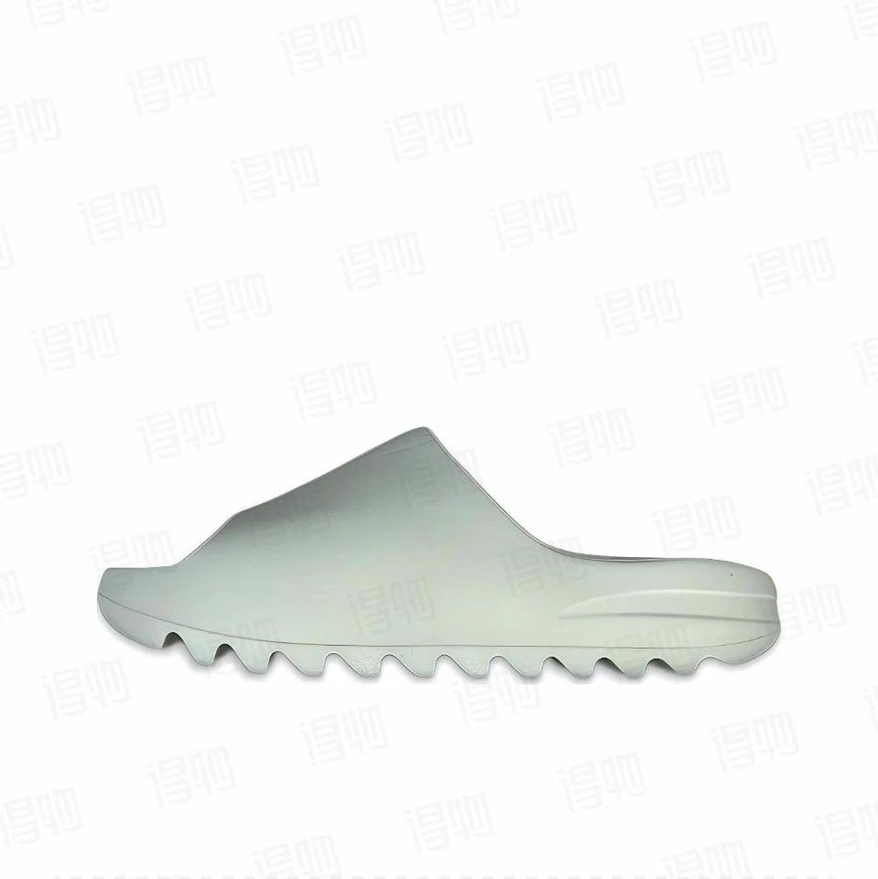 YZY SLIDE AND FOAM RUNNER